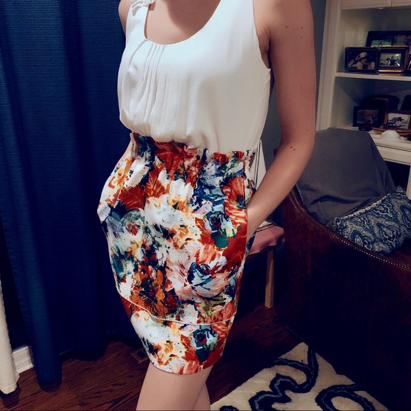 Flower Print McGinn Dress *FINAL PRICE* - Picture 3 of 8